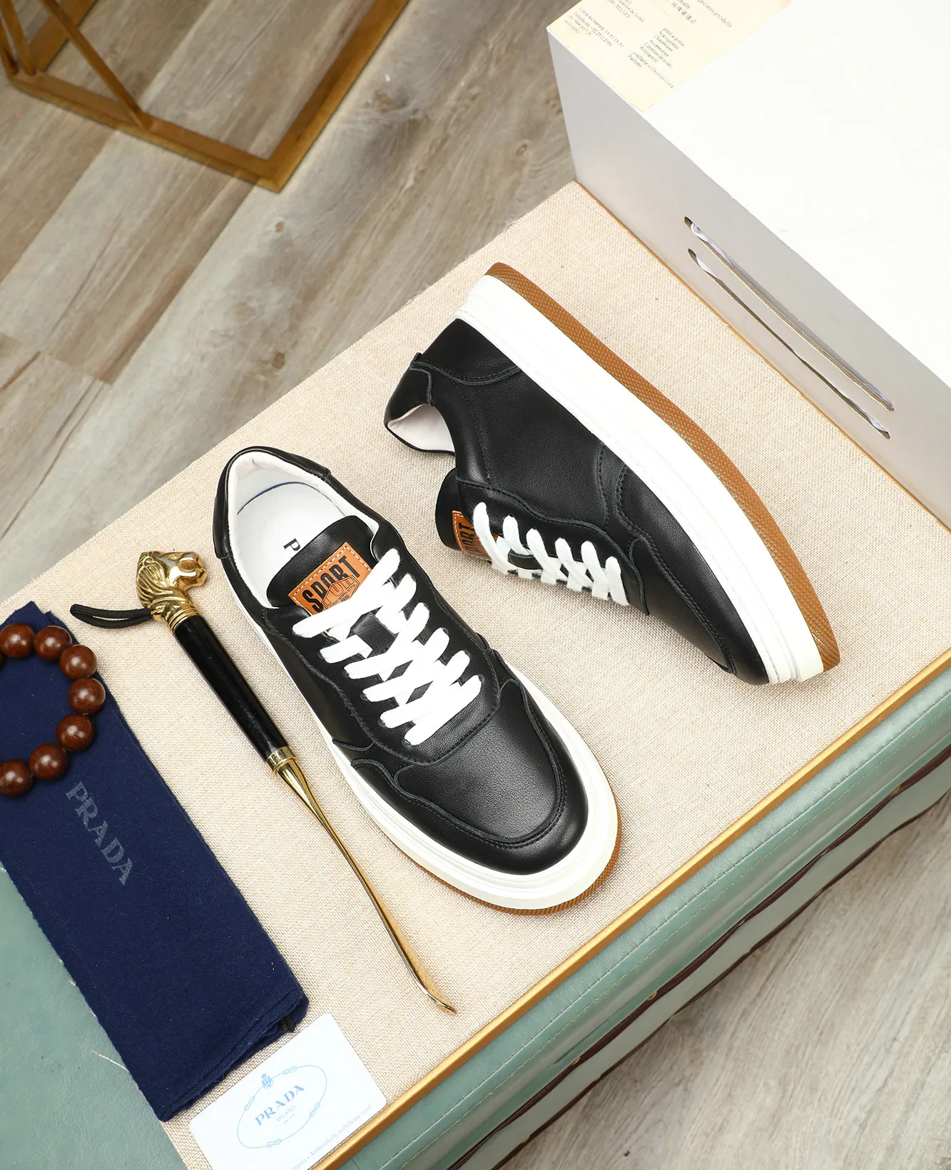 Men's men's shoes 💰440 high-end version. PRADA (Prada) men's casual style, compare the quality at the counter 🧚🏿♂️Imported cowhide fabric 🐎Water-dyed comfortable and soft cowhide lining for feet 🐂Genuine leather outsole with label 🎉 Size 38-44. Can be customized for 45💥🏆